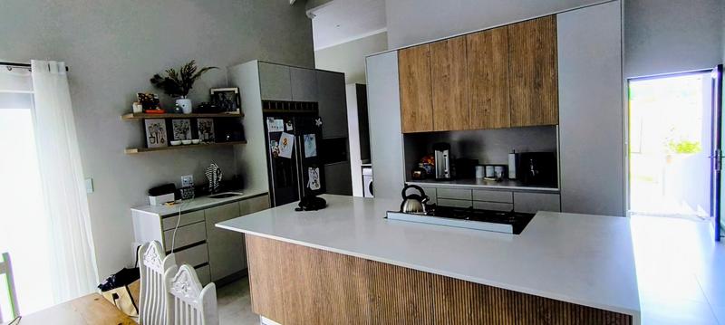 3 Bedroom Property for Sale in Blue Mountain Village Western Cape